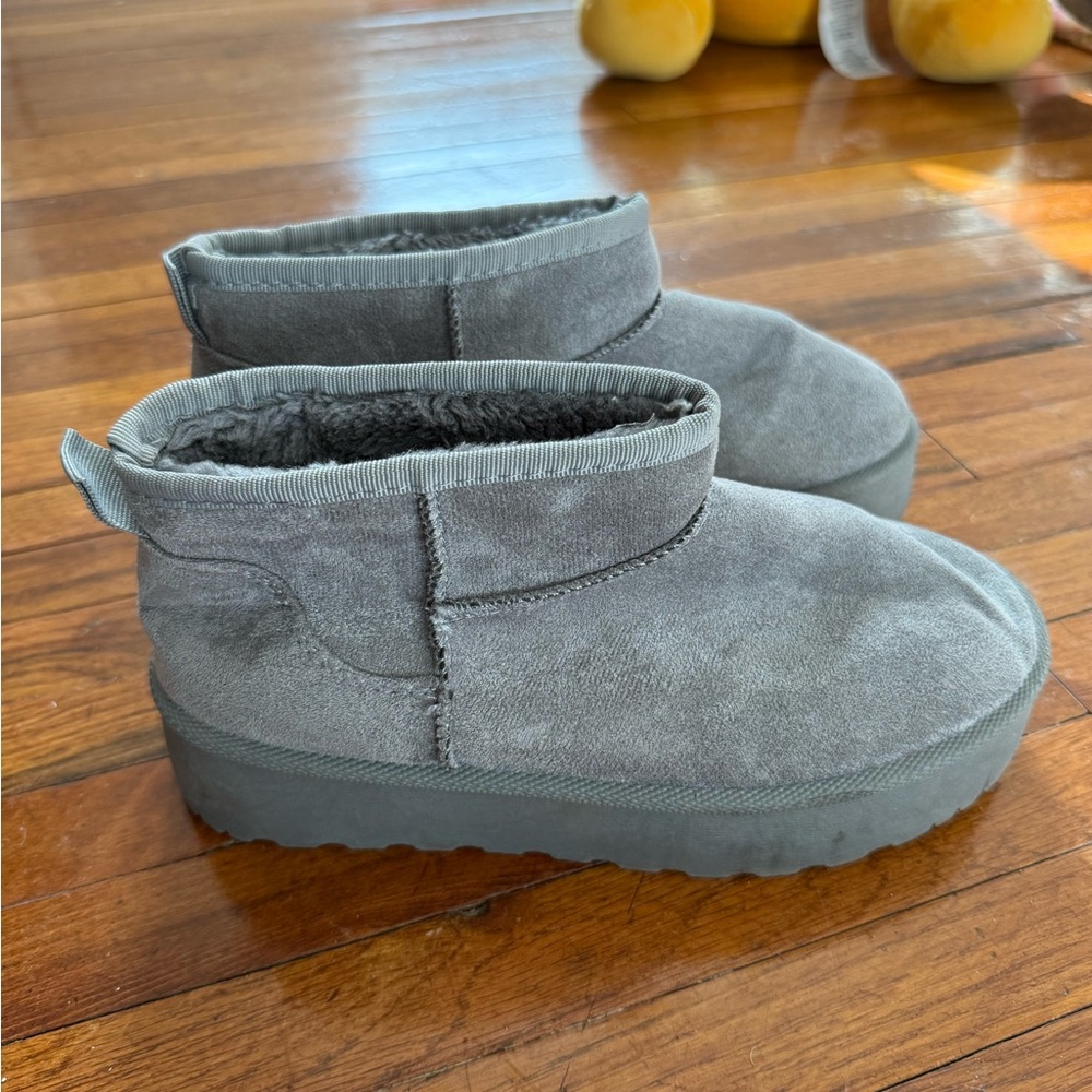 Mudd Gray Kids Boots